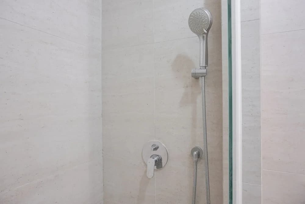 Fancy Designed Studio At Gold Coast Apartment - photo 9