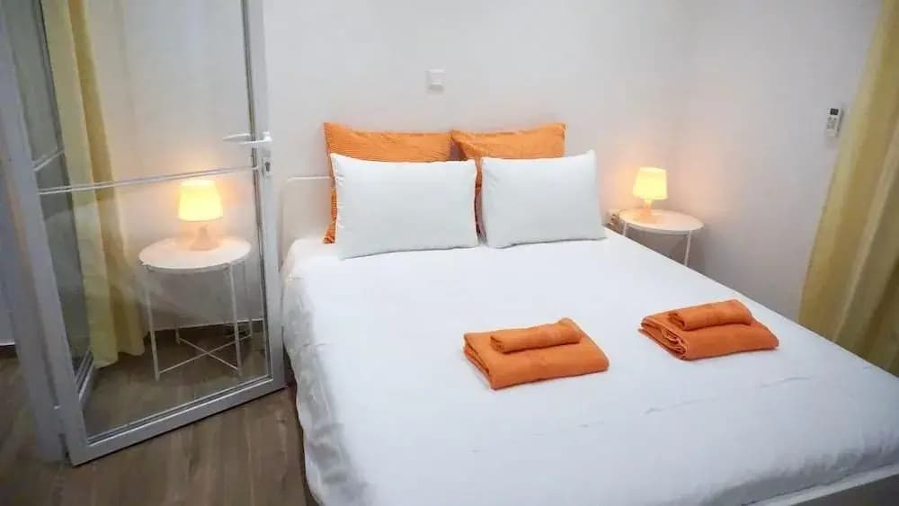 Spacious Peaceful Studio with Garden Patio - photo 9