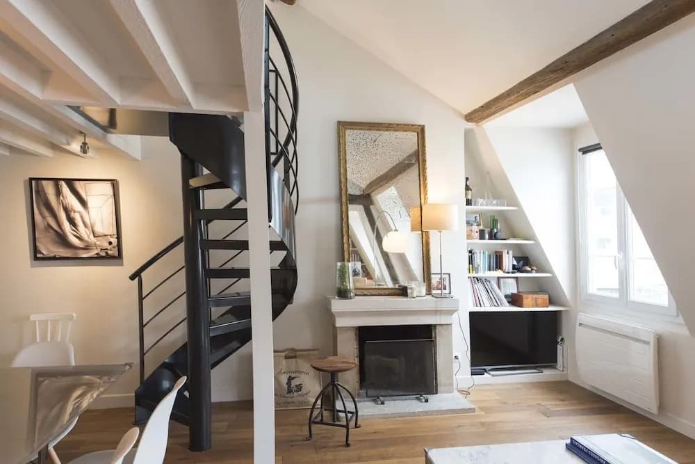 Eiffel Tower Duplex - photo 2