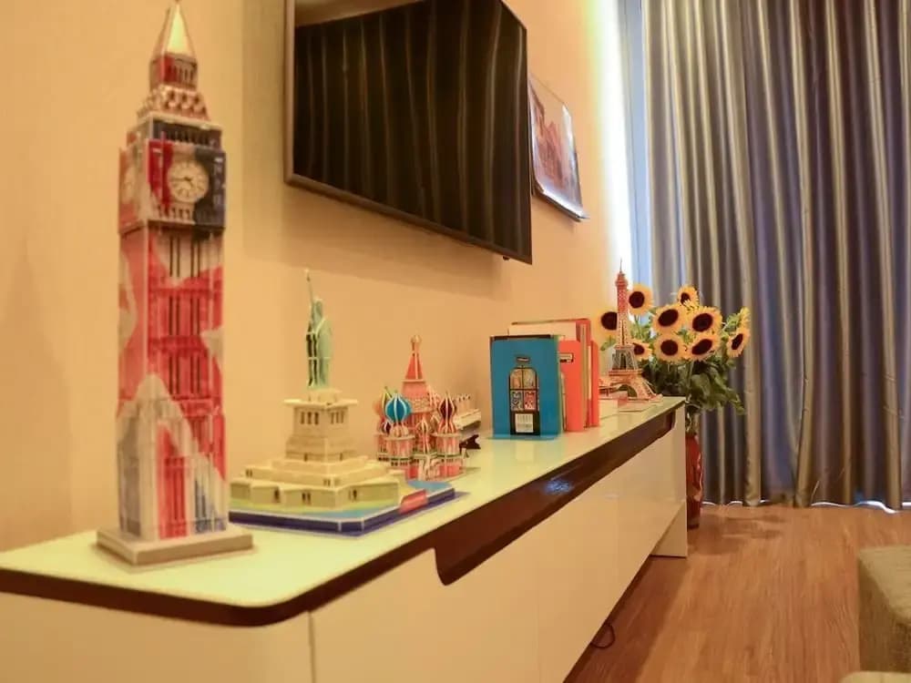 Luna's Splendid Home - photo 12