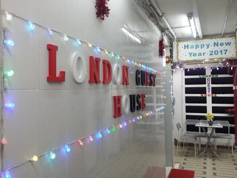 London Guest House - photo 20