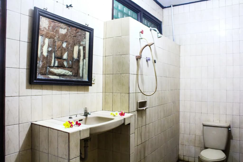 Berlian Beach Inn Kuta - photo 7