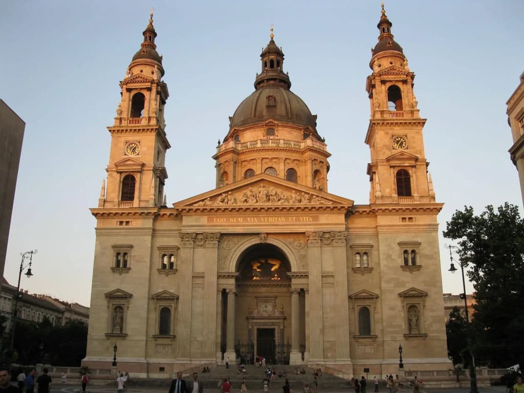 BASILICA - photo 1