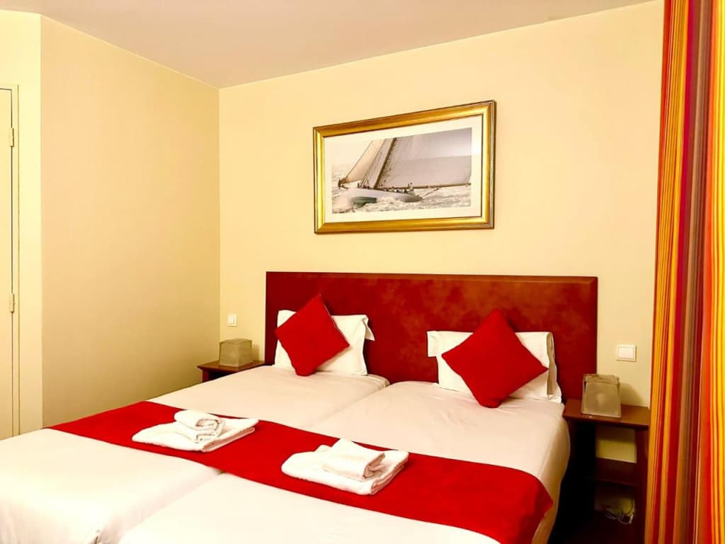 Bellevue Paris Montmartre Hotel - photo 37