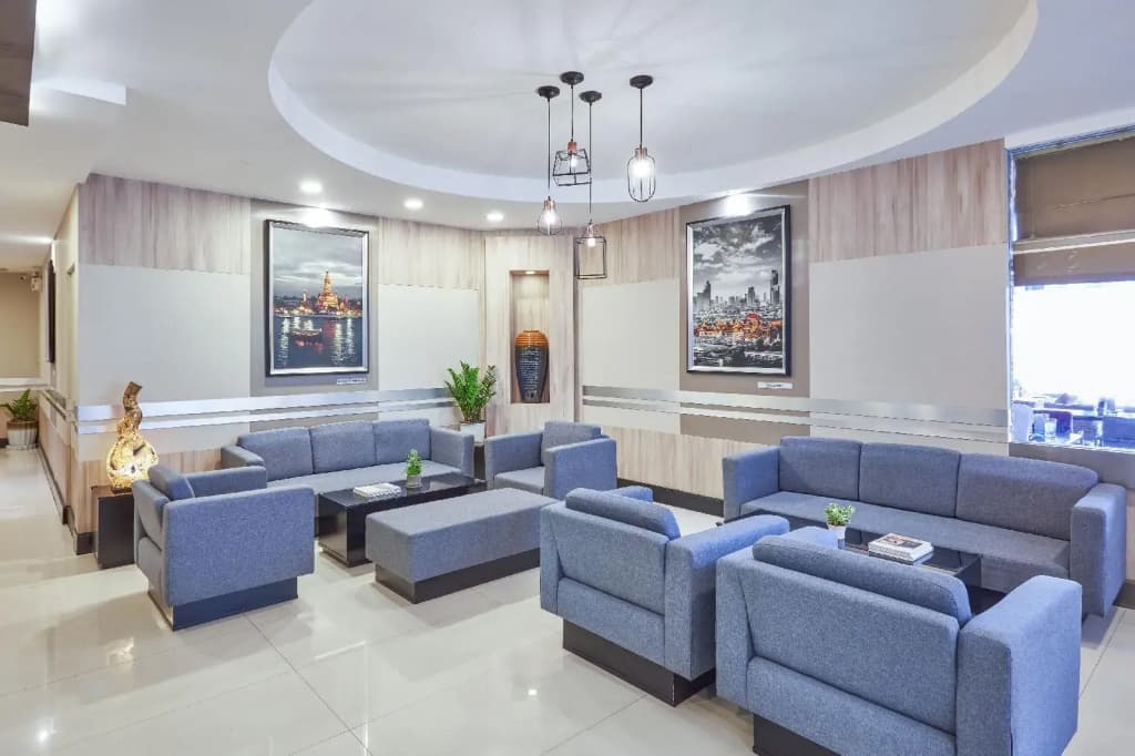 Adelphi Suites Bangkok - photo 2