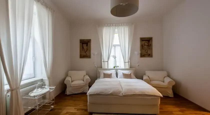 Beautiful Home - Riverside Apartment - photo 2