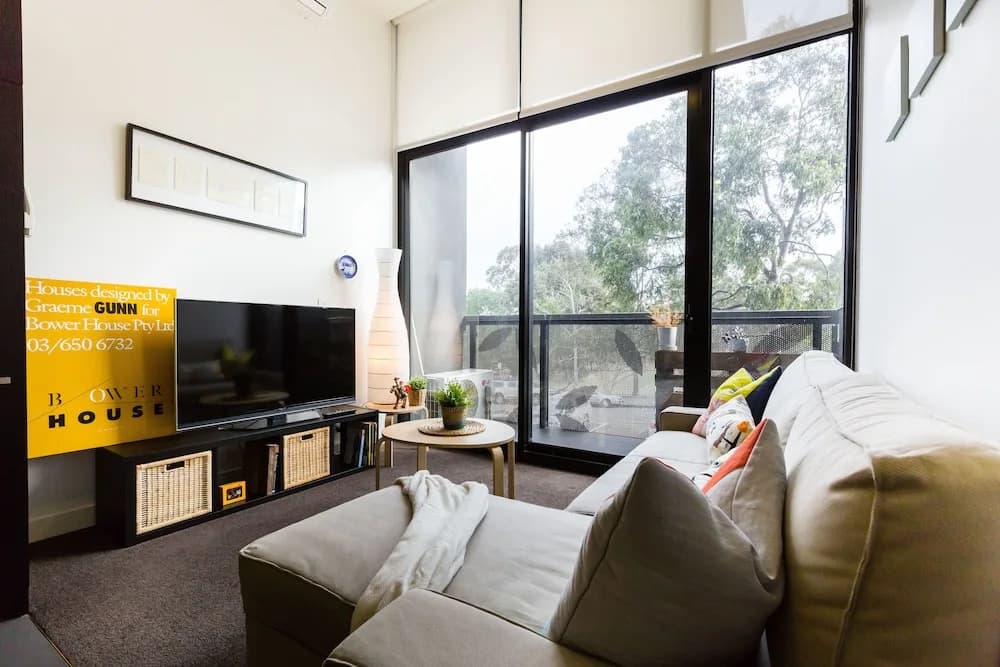 GEORGE, 1BDR North Melbourne Apartment - photo 18