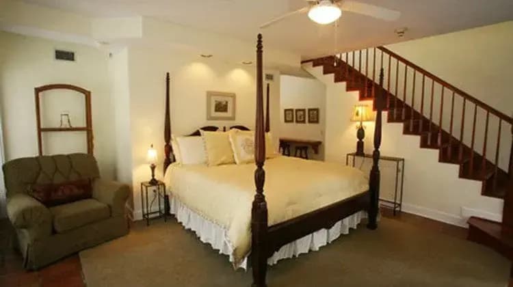 The Veranda Bed Breakfast - photo 3
