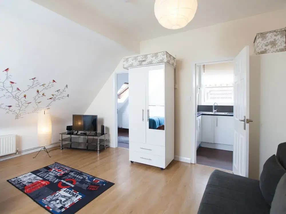 Private Studio in Harrow Flat 3 - main photo
