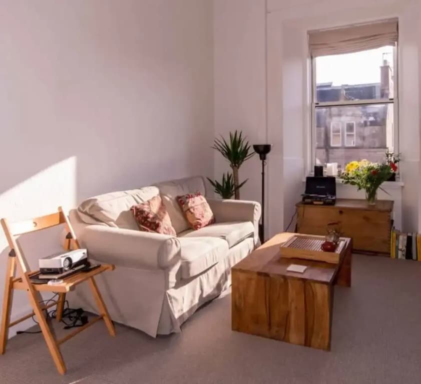 Comfortable Apartment in Leith - photo 3