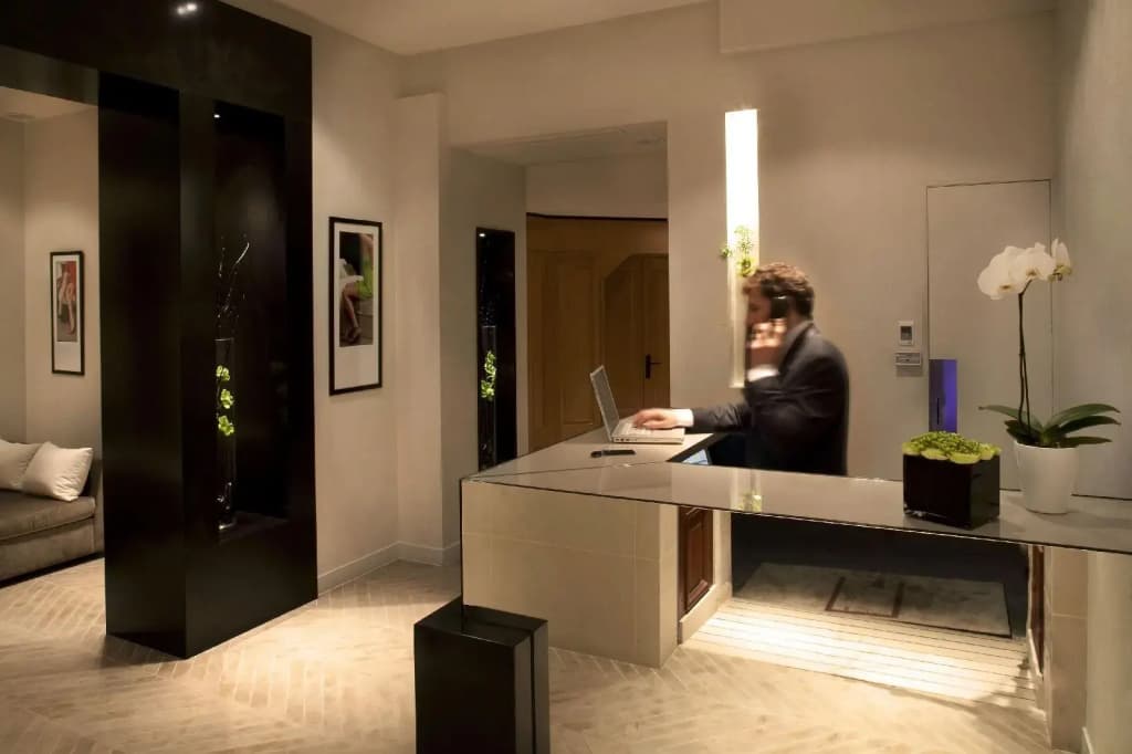 Hotel Marceau Champs Elysees - photo 16