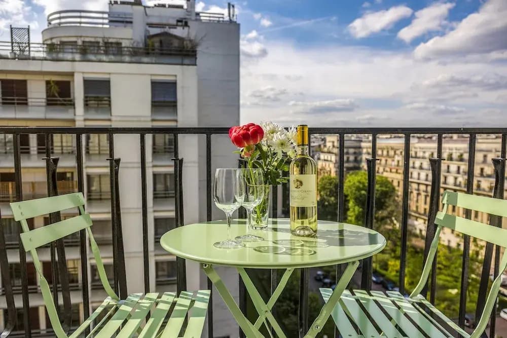 EUROPEA Eiffel Tower View Residence - photo 14
