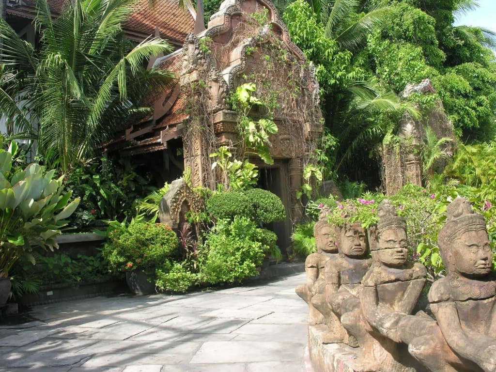 White House Beach Resort - photo 18