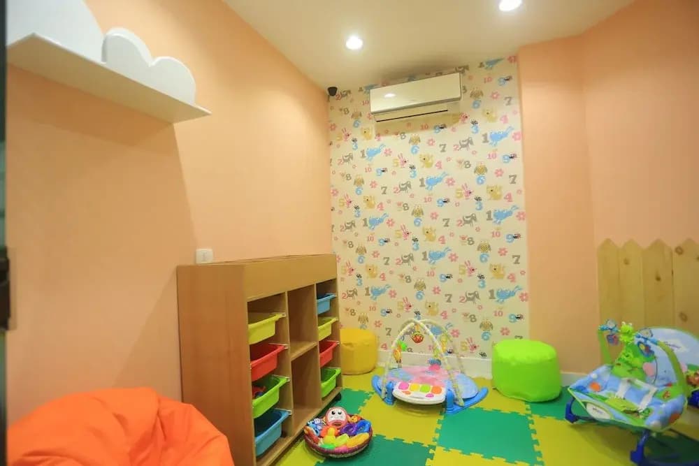 Quiet night Hostel - photo 11