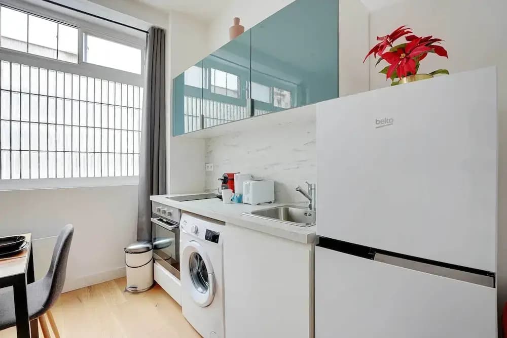 Apartment in Bastille With 1 Room - photo 1