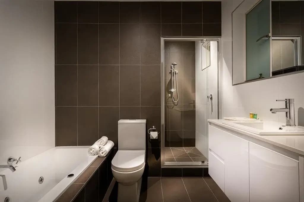 Crest on Barkly Serviced Apartments - photo 7