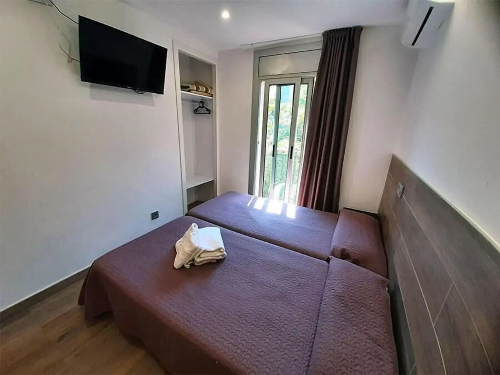 Hostal Sant Ramón - photo 4