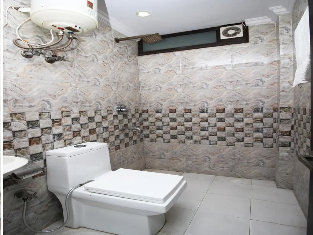 OYO 4883 Duke Hotel - photo 8