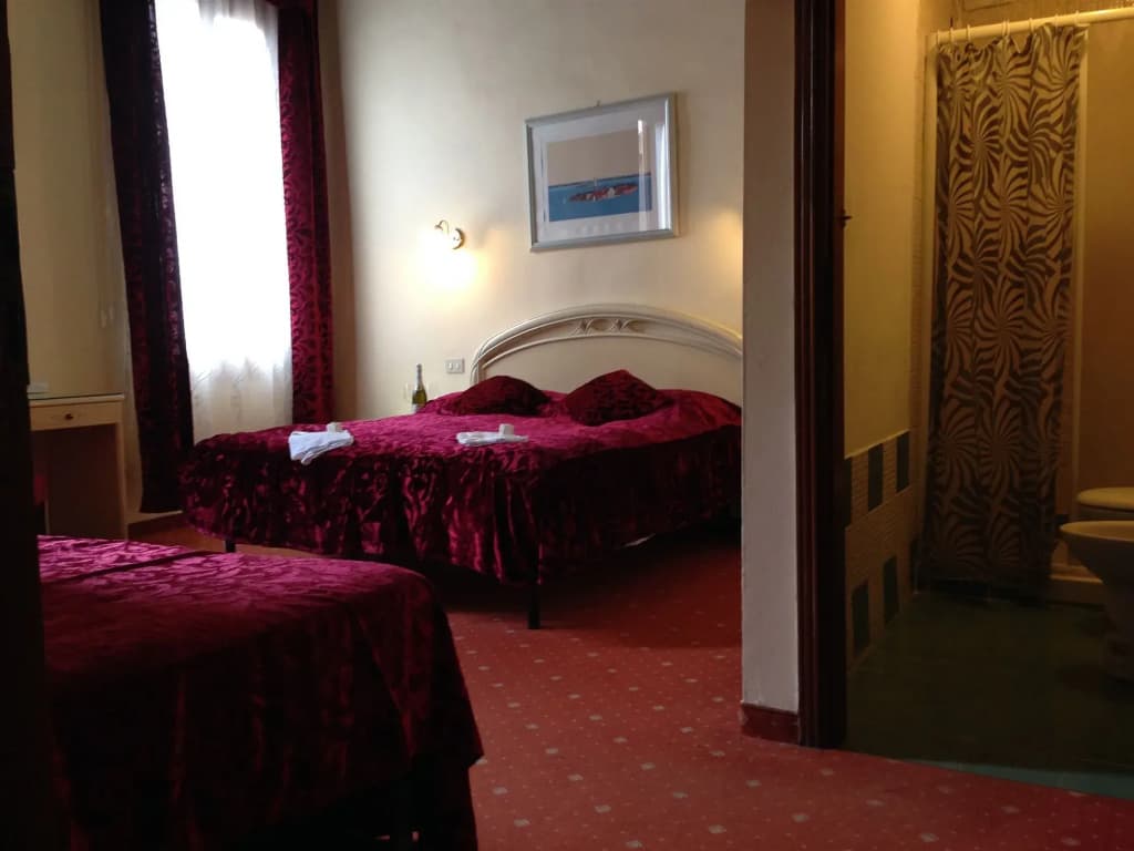 Hotel Casa Linger - photo 2