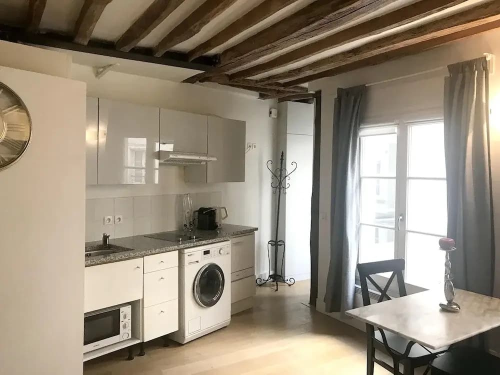Apartment with One Bedroom in Paris, with Wifi - photo 14