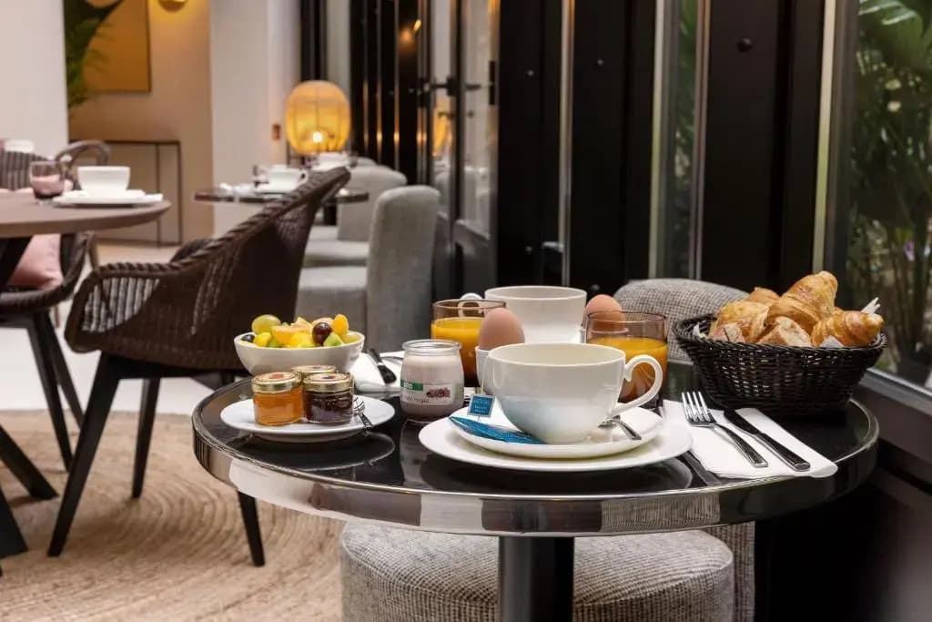 Hotel Moderniste - photo 13