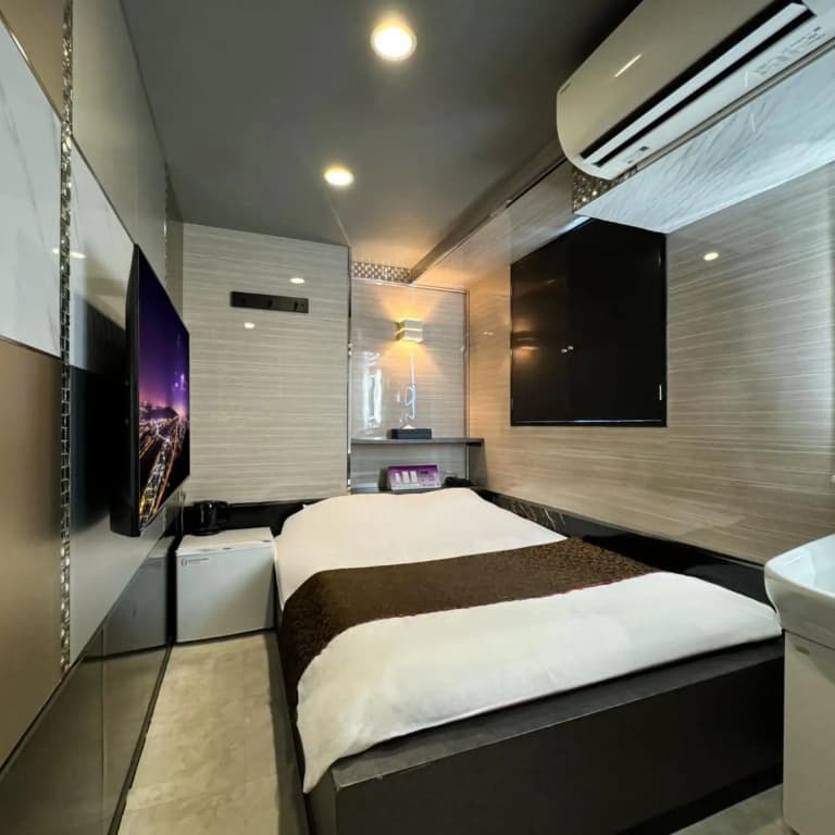 Hotel Amethyst - photo 16