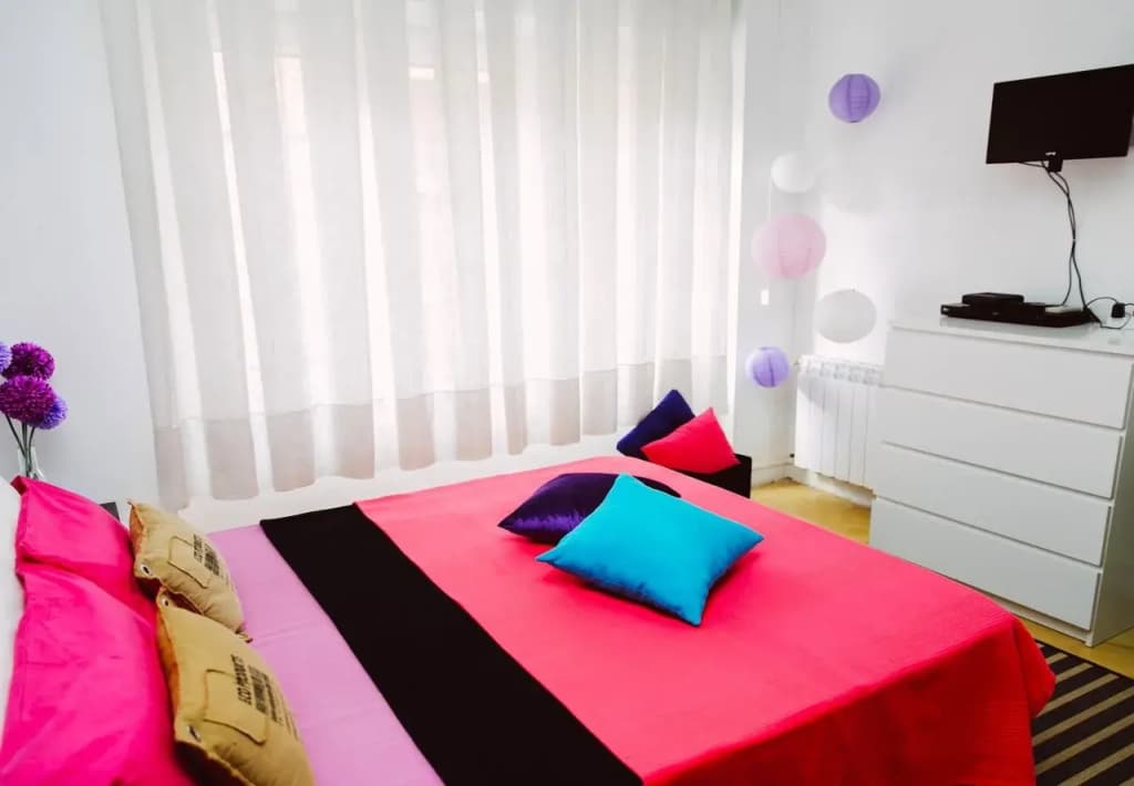 Rooms Hola BCN B & B - photo 3