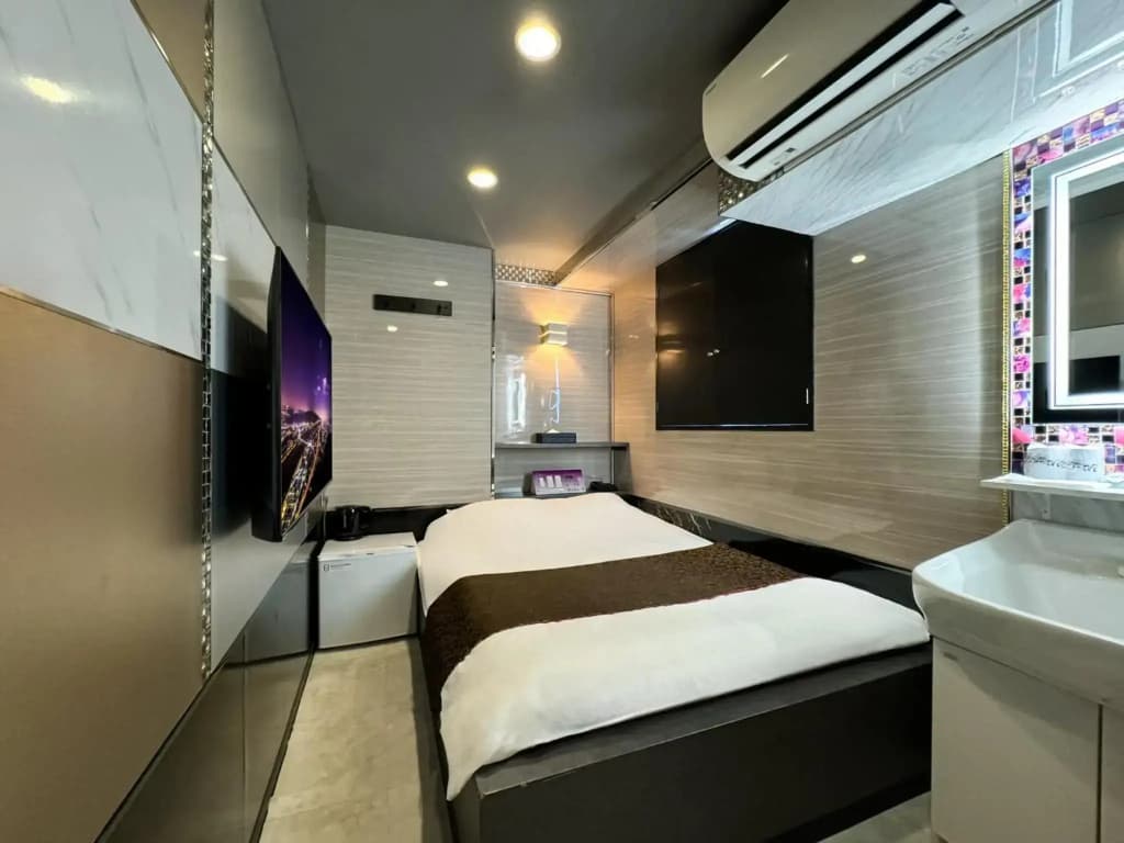 Hotel Amethyst - photo 3