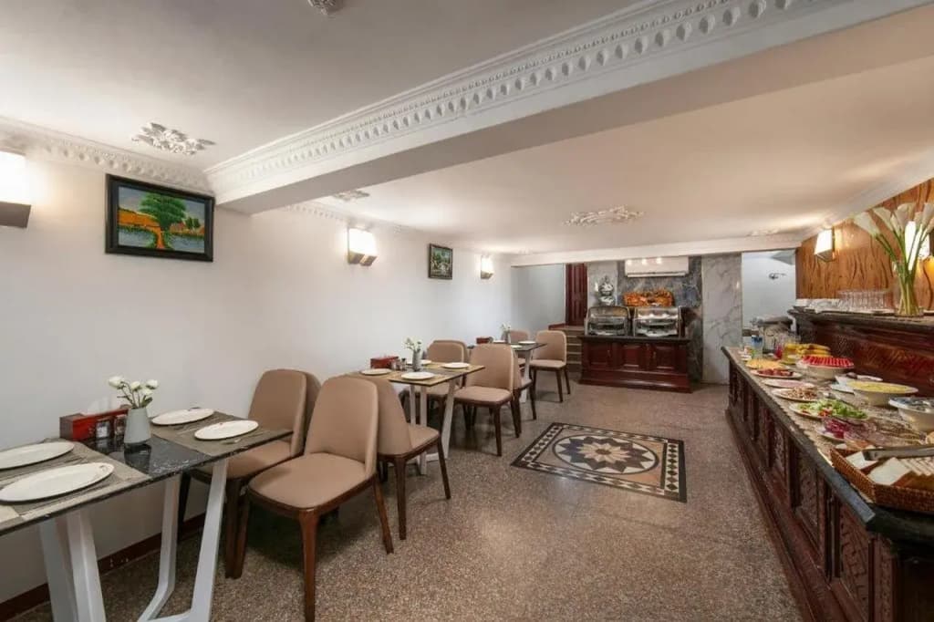 Little Diamond Hotel - photo 20