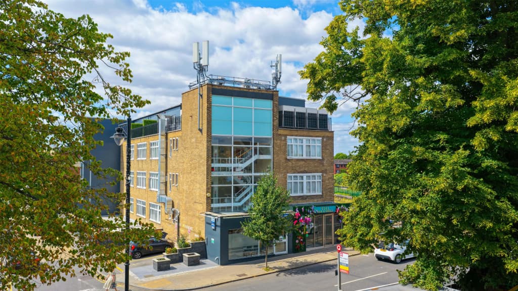 Best Western Northfields Ealing Hotel-Opposite Northfield Station -Piccadilly line - photo 1