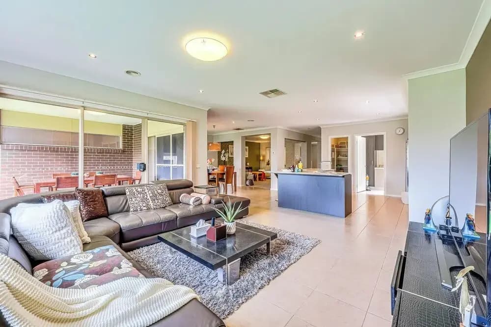 StayAU Spacious Stay Point Cook - photo 1