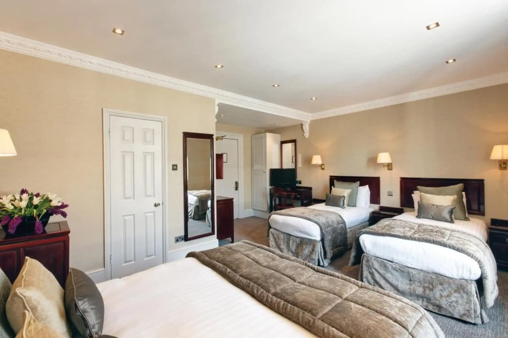 Gem Strathmore Hotel - photo 4