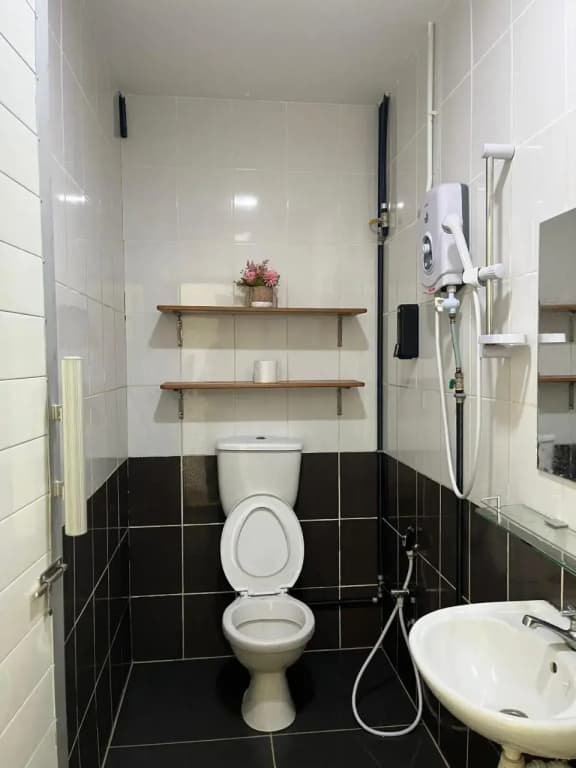 HOTEL JC 118 SANDAKAn - photo 9