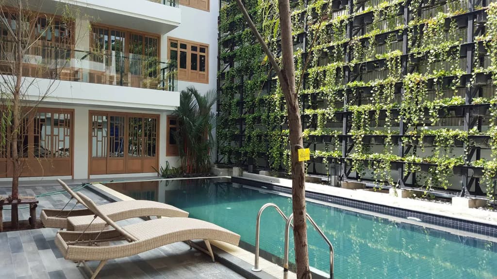Moon Dragon Hotel - photo 17