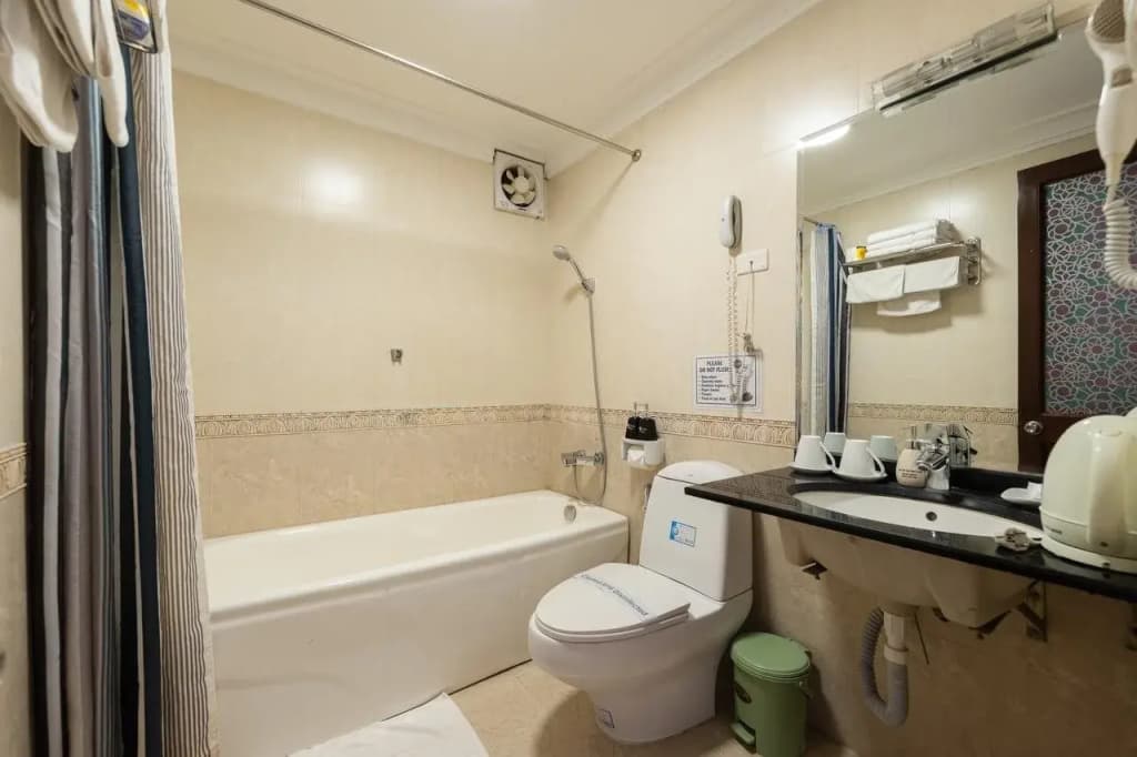 Hanoi Little Town Hotel - photo 9