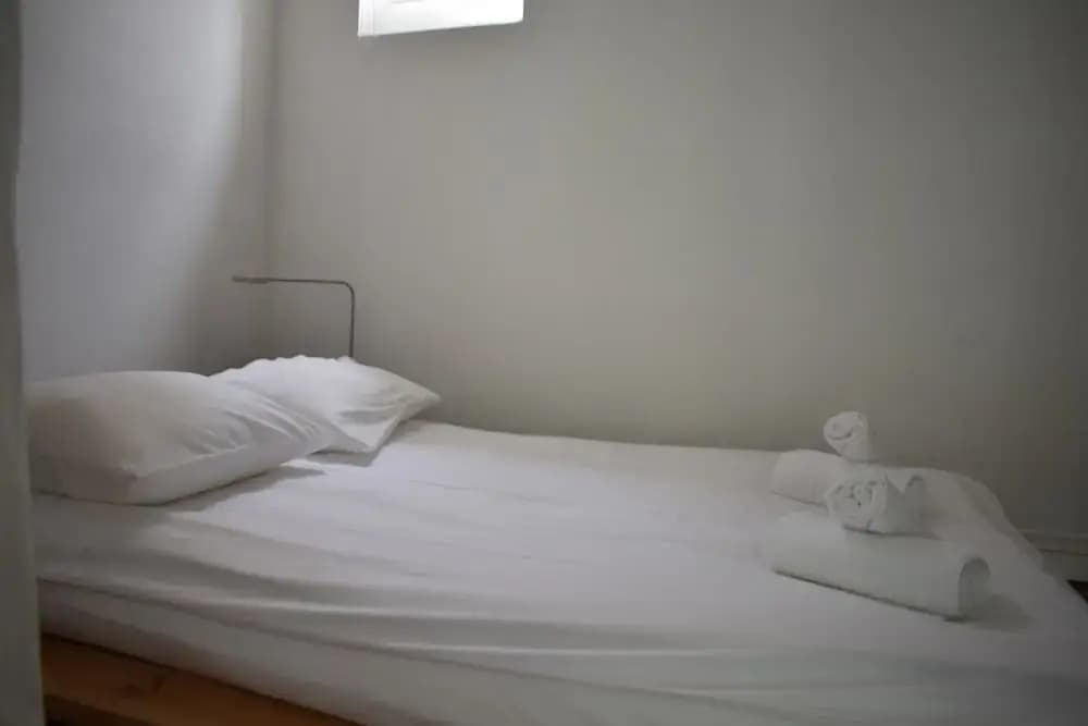 Flat on Quai de Valmy - photo 9