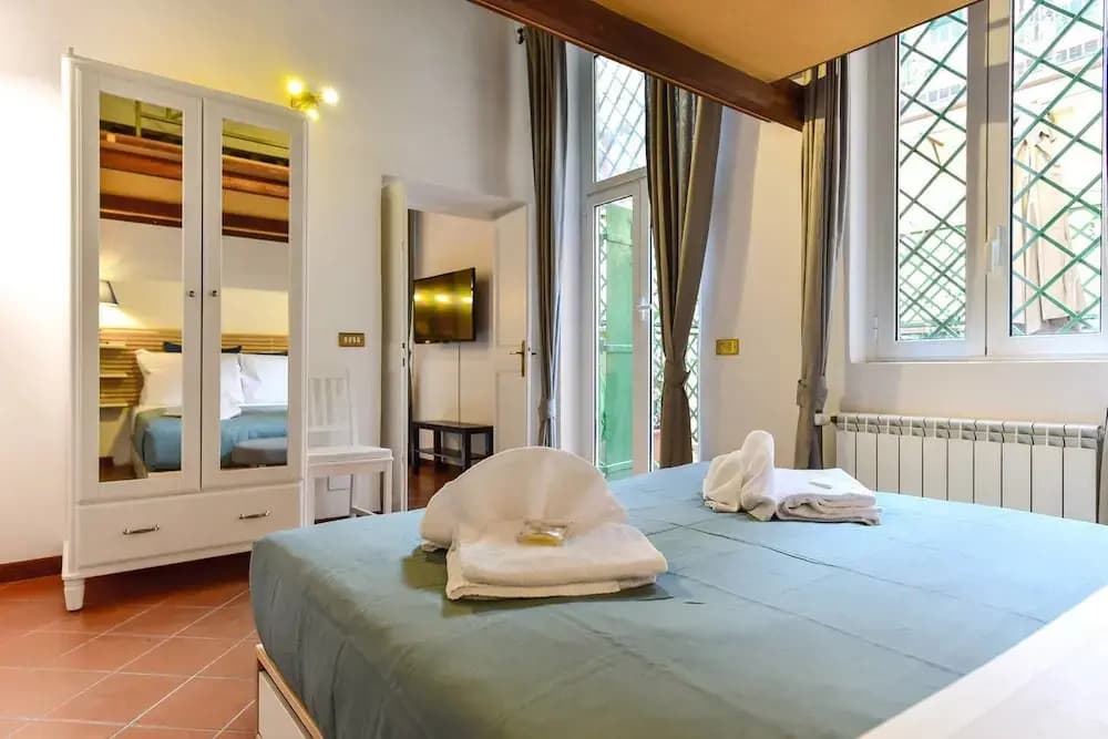 Spanish Steps Apartment with Terrace - main photo