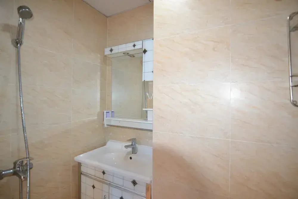 The Crystal Apartment - photo 9