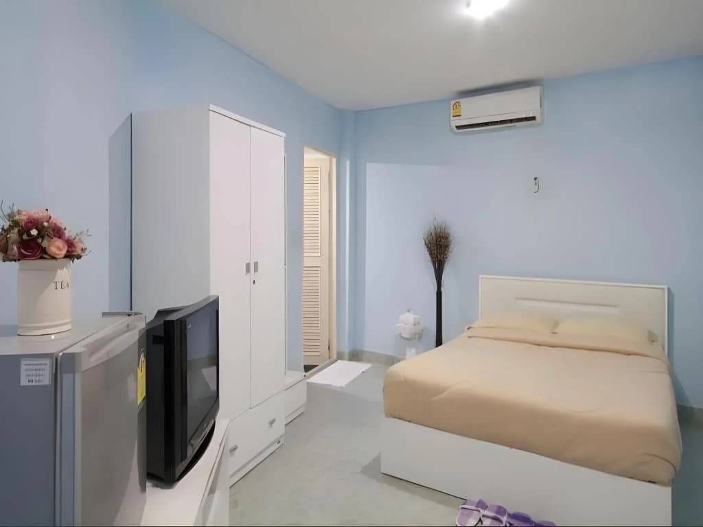 Aree 's House - photo 2