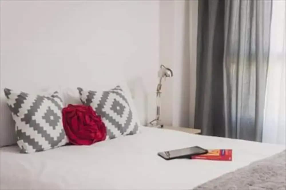 Roomspace Las Tablas Azofra Apartments - photo 6