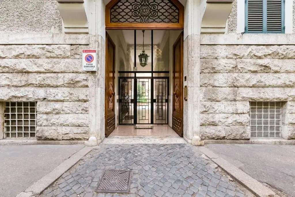 Vatican Germanico 107 - main photo