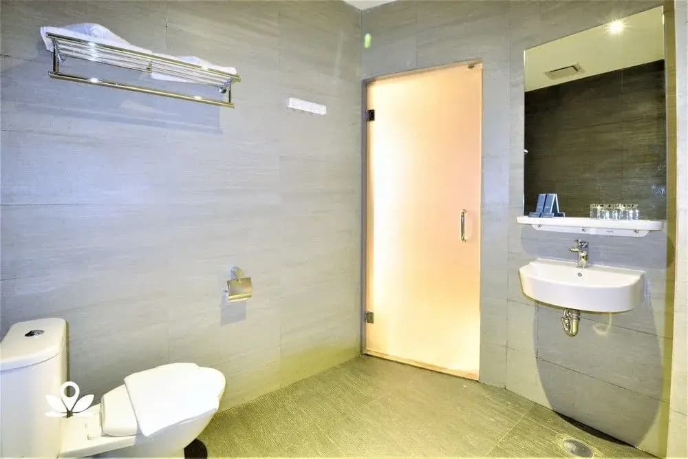 ZEN Rooms Duta Merlin - photo 9