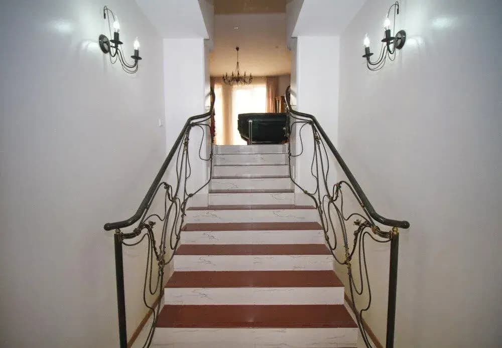 Metekhi Gallery - photo 11
