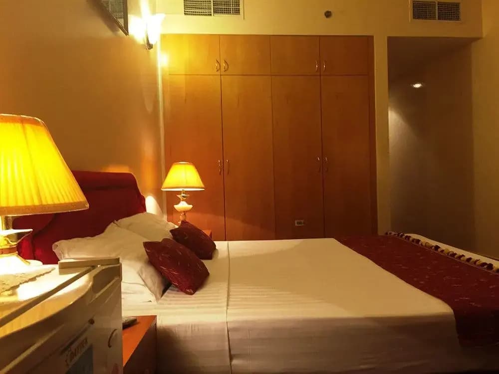 Kings Square Hotel - photo 6