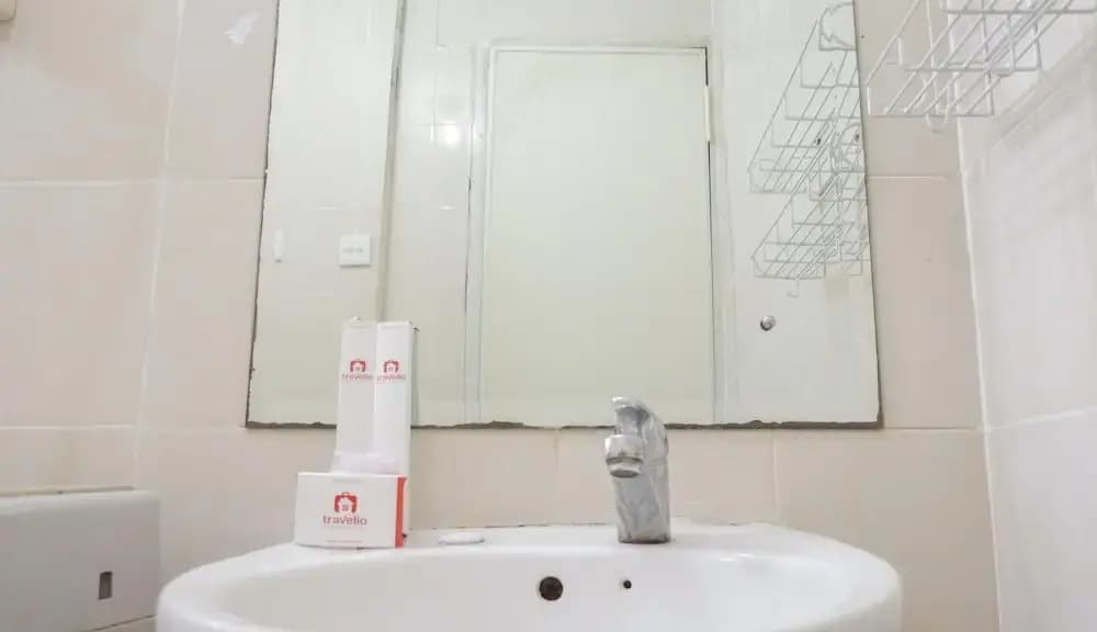 Comfy Apartment at Sudirman Park - photo 11