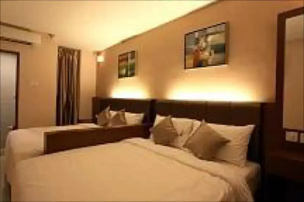 Hotel Zamburger Laurence Melaka (Marina Well) - photo 5