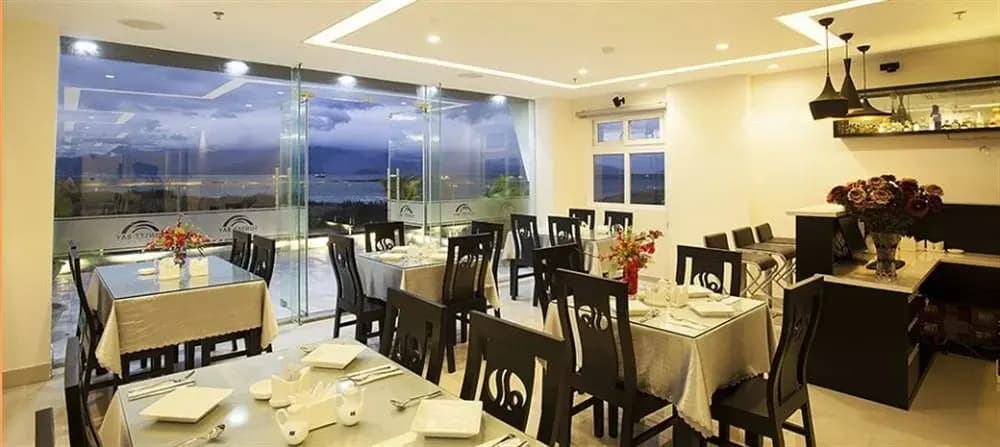 Khách Sạn Sunset Bay - photo 23