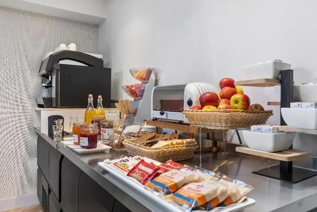 Dutch Design Hotel Vondelpark - photo 12