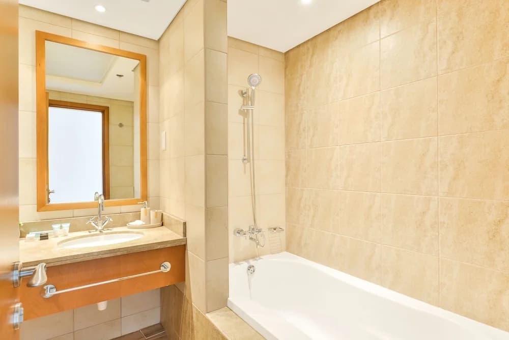 JBR - Al Fattan Sea View 48th floor - Free Beach Resorts Access! - photo 8