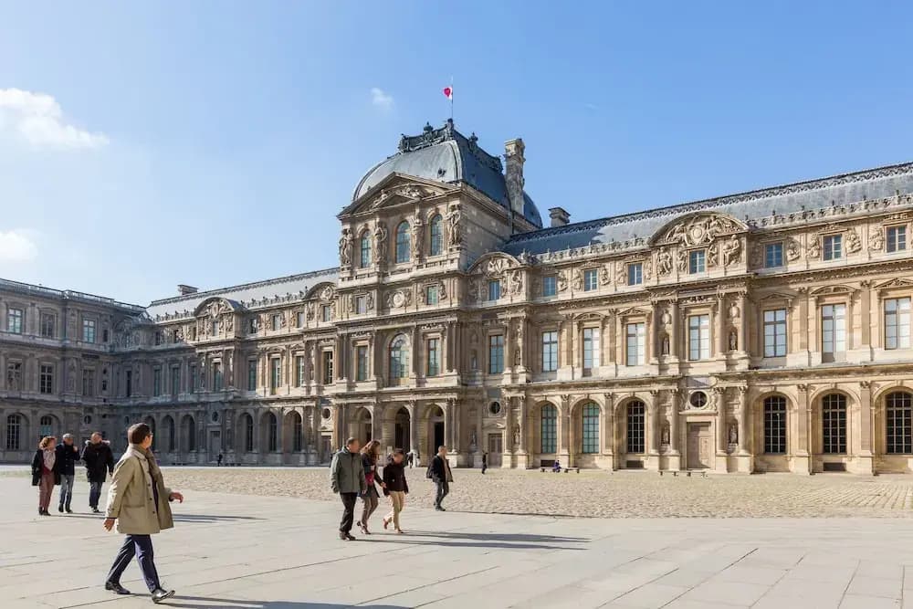 Steps from the Louvre - main photo